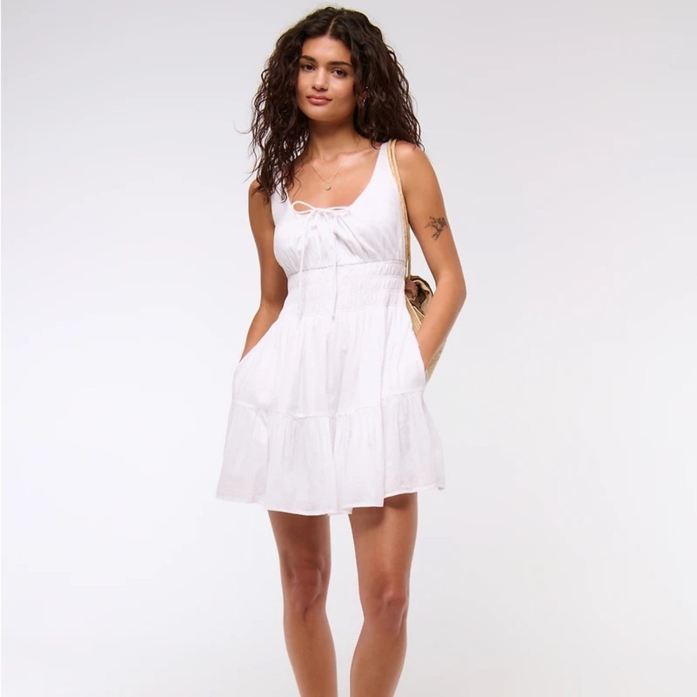 Abercrombie & Fitch White Smocked Tie-Front Dress Size L NWT